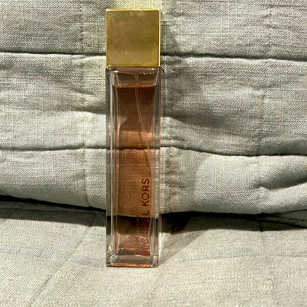 Perfume; GLAM Jasmine by MICHAEL KORS